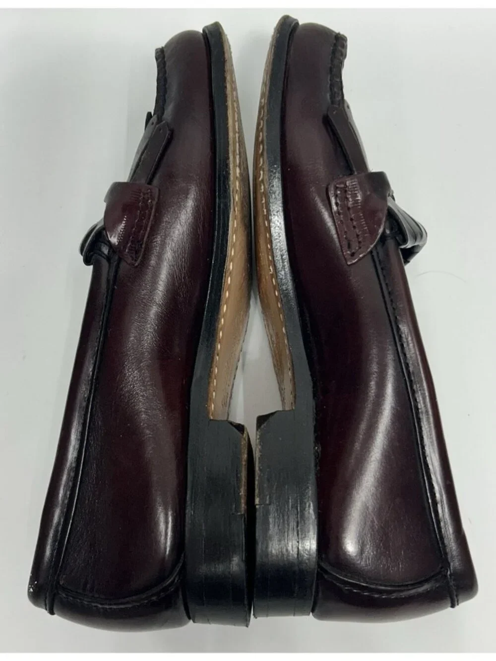 G.H. Bass Weejuns Leather Loafers Womens 8 AA Kiltie Oxblood Burgundy USA